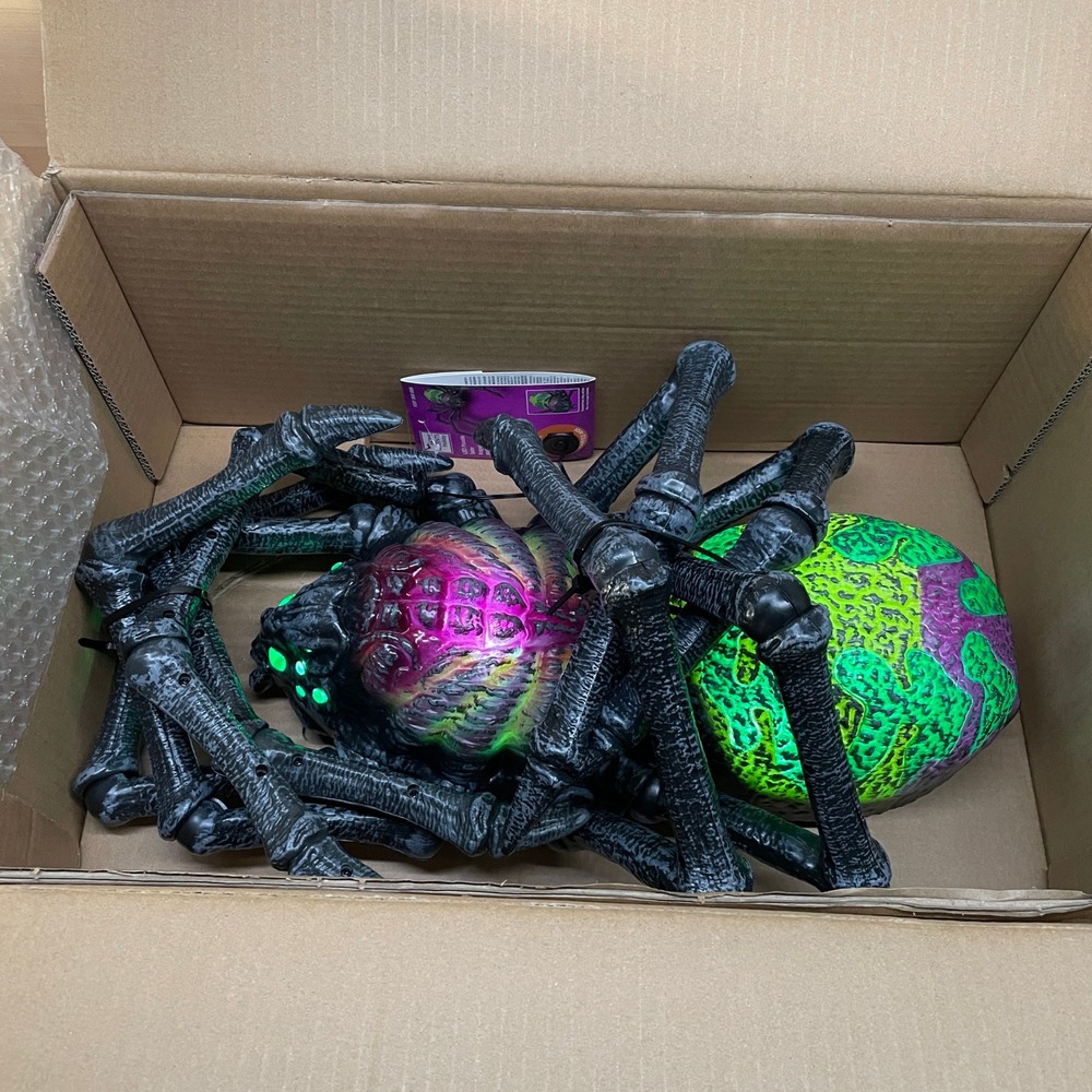 Home Accents Holiday LED Poseable Spider Halloween Decor Neon Green 26SV25383